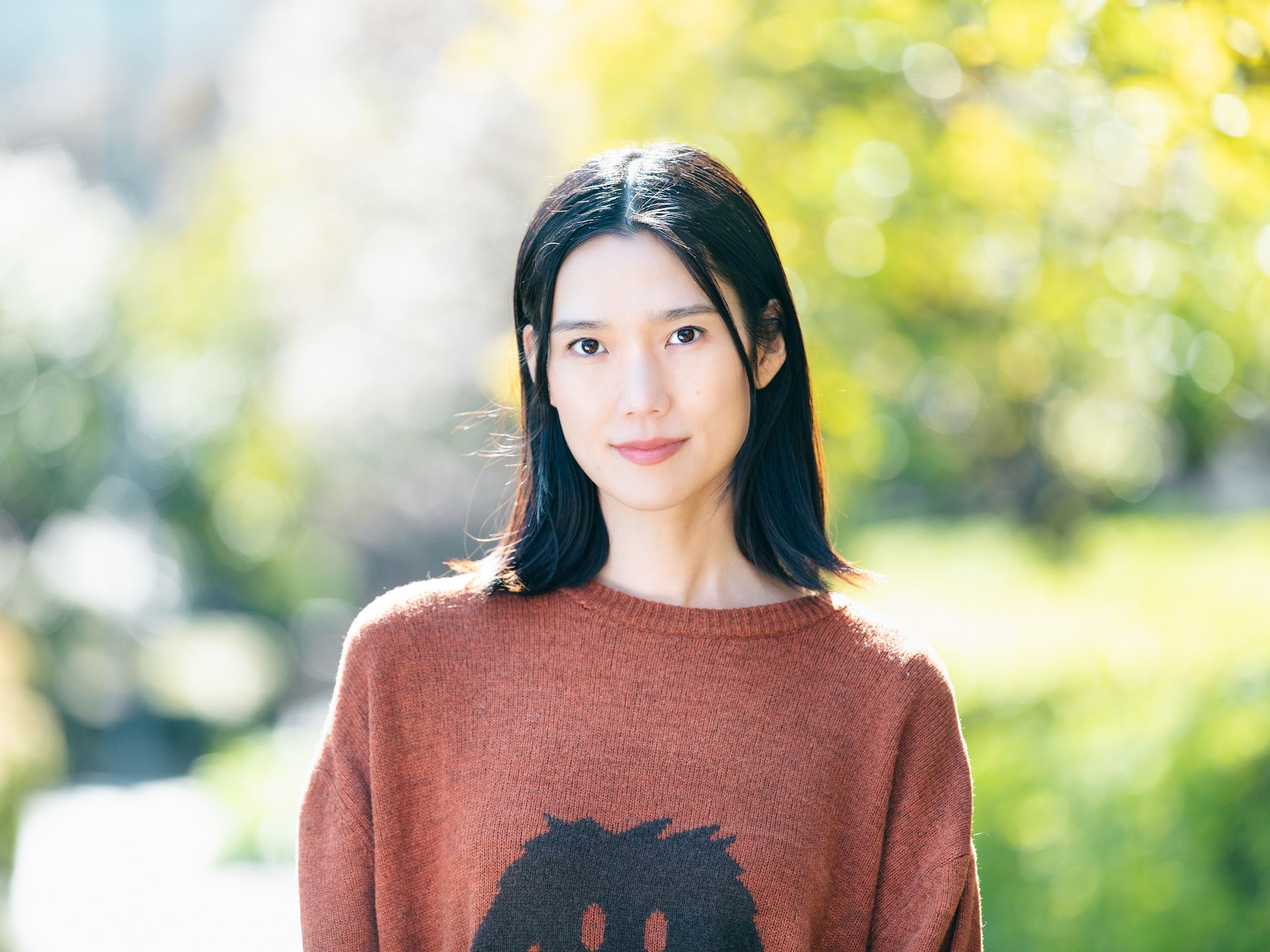 Tao Okamoto and Anne 岡本多緒 杏