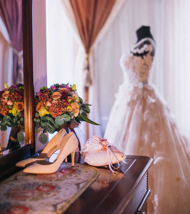 お衣装も 持ち込み無料 がクレールです♡ – フォトウェディング・結婚記念写真・前撮り撮影ならクレールブライダルスタジオ