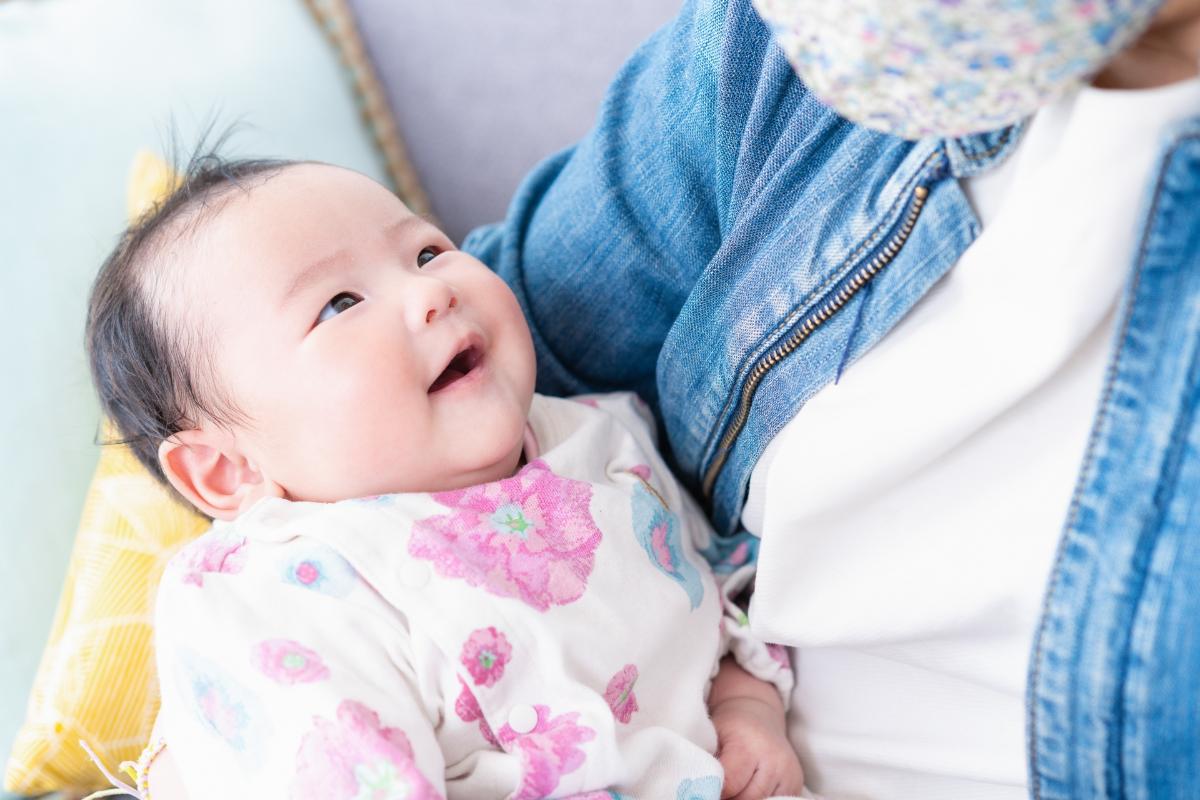 成長日記2カ月 起きているときもねんね中も表情が豊かに＜山之内周音ちゃん第4回＞たまひよ