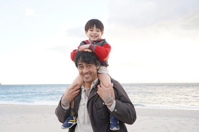 阿部寛＆北村匠海が語る父親「この世界に入る後押しをしてくれたのは、父の言葉だった」 の画像・写真 - ぴあ映画
