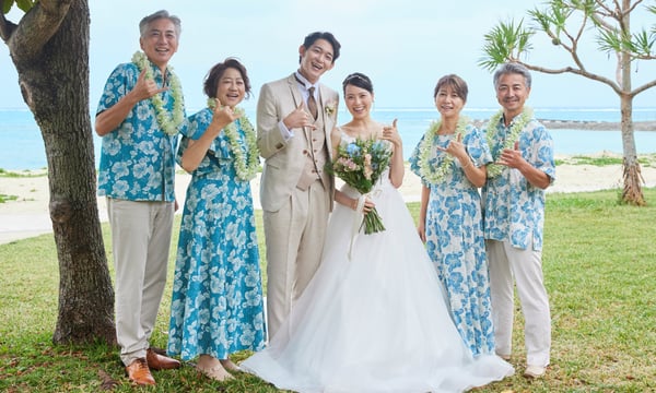 ハワイ結婚式：アロハシャツやハワイアンドレス、ムームーに合わせる靴 -ムームーレインボ