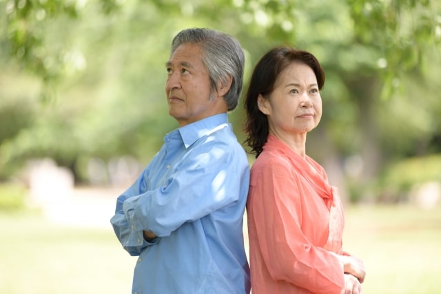 夫婦 困るイラスト無料イラスト・フリー素材なら「イラストAC」