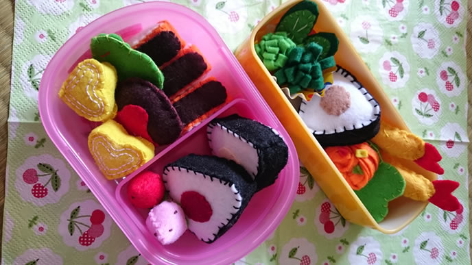 フェルトで手作り！「ボタンつなぎおもちゃ」の作り方・コツを紹介しますヒナスイッチ