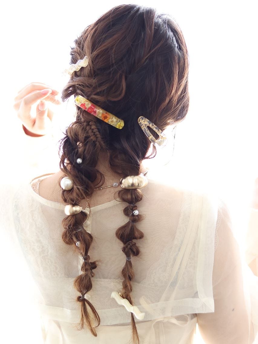 Hair&makerire - ツインテールアレンジ❤︎ かわい✩ 結婚式のヘアセット✩ ゆるいヘアセットがすき♥ ななさんありがとうございました♥ シースルーバングhairstyle ＃hairヘアスタイルヘアカタログレイヤーミディアムレイヤーカットar元住吉美容