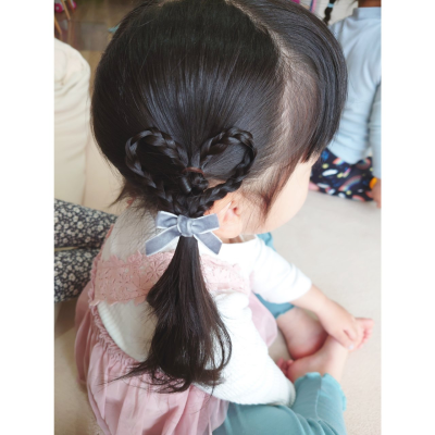 ミディアムヘアでも出来るアップスタイル キッズのピンなしヘアアレンジ - Aneひめ.net講談社