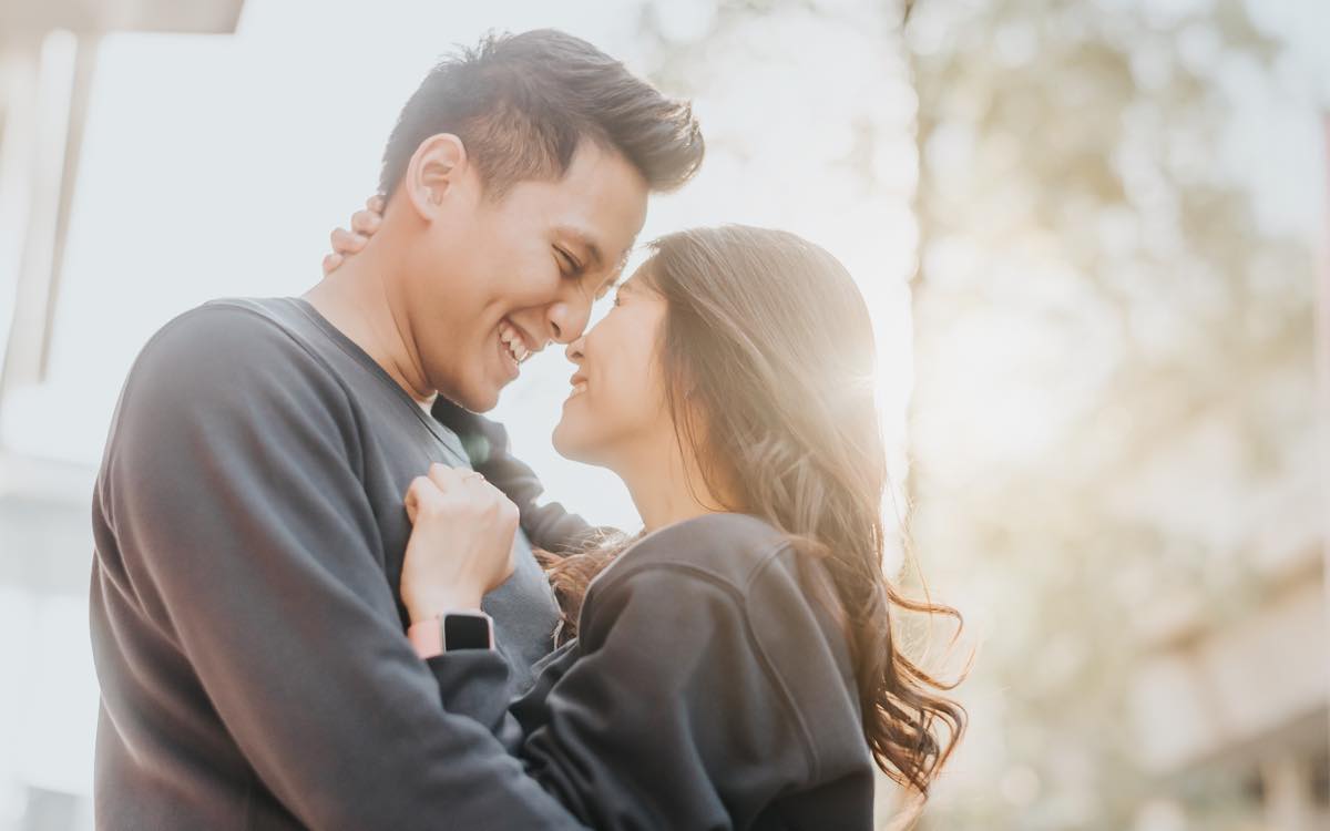 可愛すぎるハグのテクニック高校生の恋愛事情