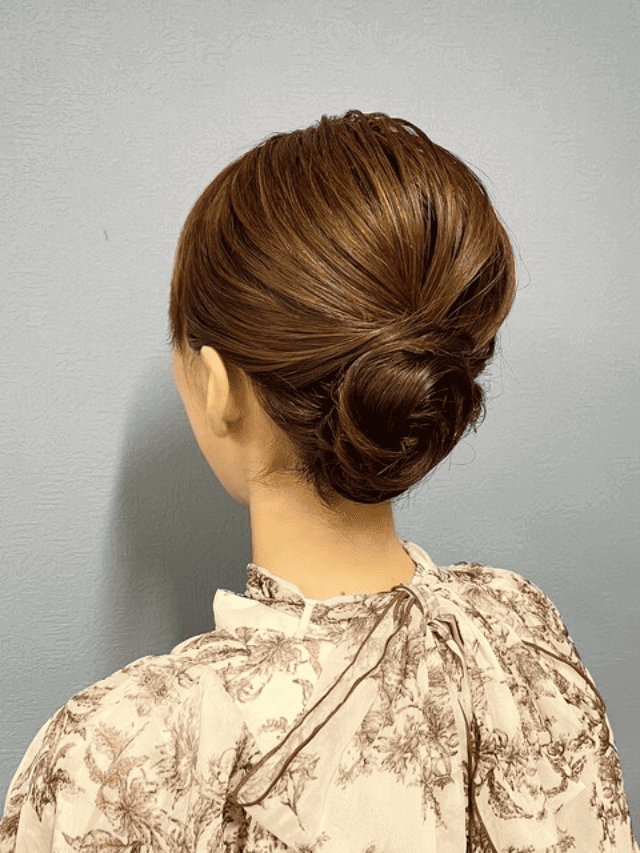 結婚式お呼ばれヘア✨️ 髪飾り＋金箔やラメで更に華やかに👍🏻 ̖́-結婚式ヘアアレンジ結婚式お呼ばれ結婚式ヘア列席者ヘアセットお呼ばれヘアお呼ばれヘアアレンジ成人式ヘアセット県外のお客様大歓迎長野市 長野中央通り長野市美容師長野駅前美容