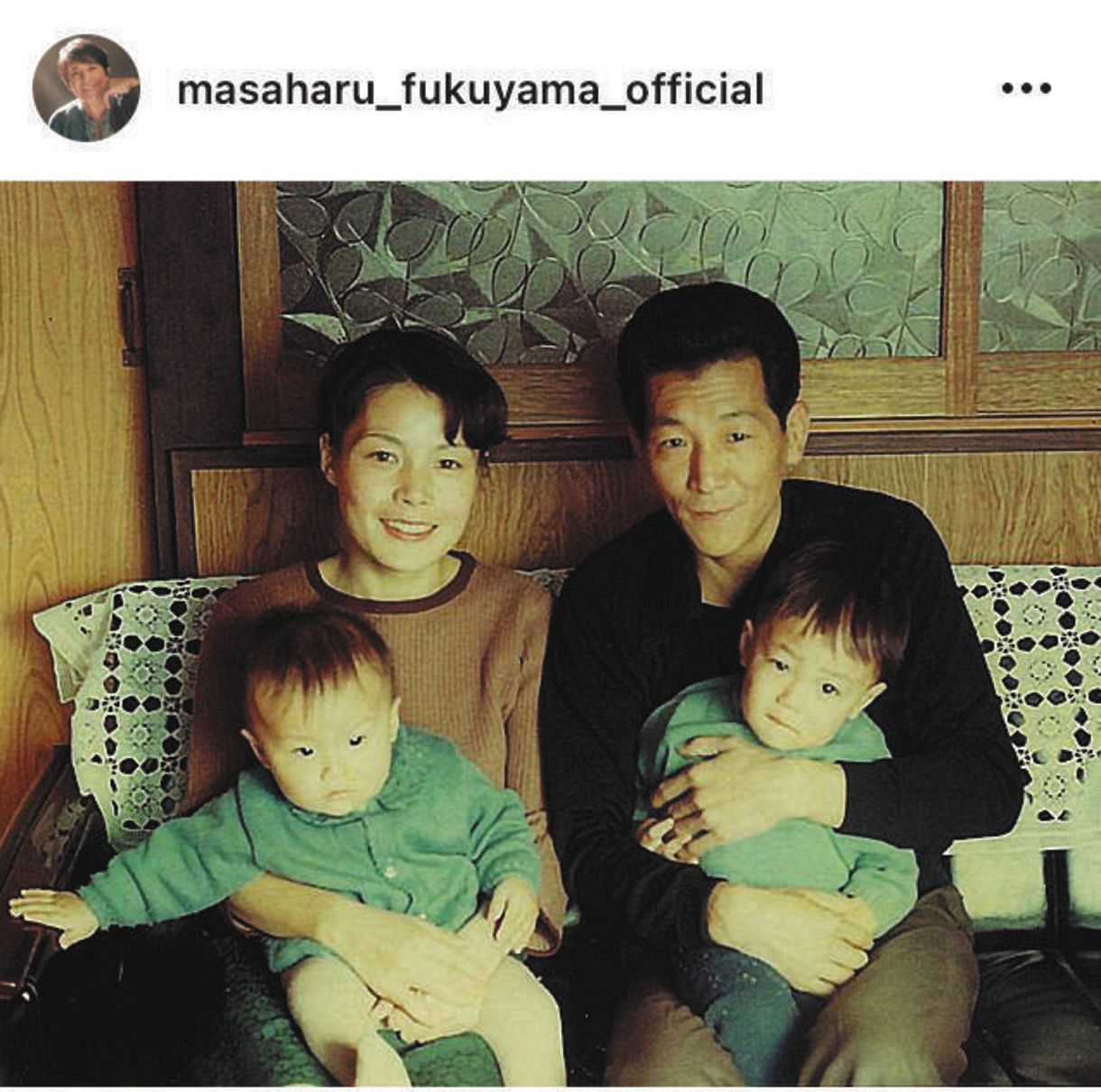 福山雅治・家族写真9枚 子どもはパパ似？成長した顔画像も予想！親子愛エピソード4選 - tuuli