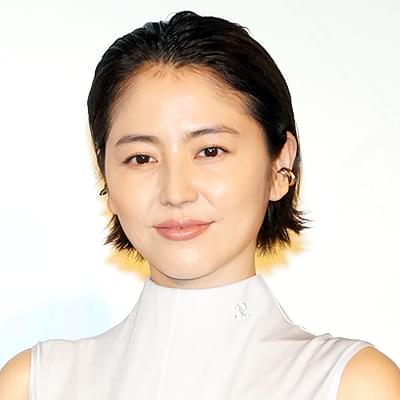 長澤まさみ】基本、シャイ。そして、ひょうきん。なりたいのは、面白い人【COVER BEAUTY】｜美容メディアVOCE（ヴォーチェ）