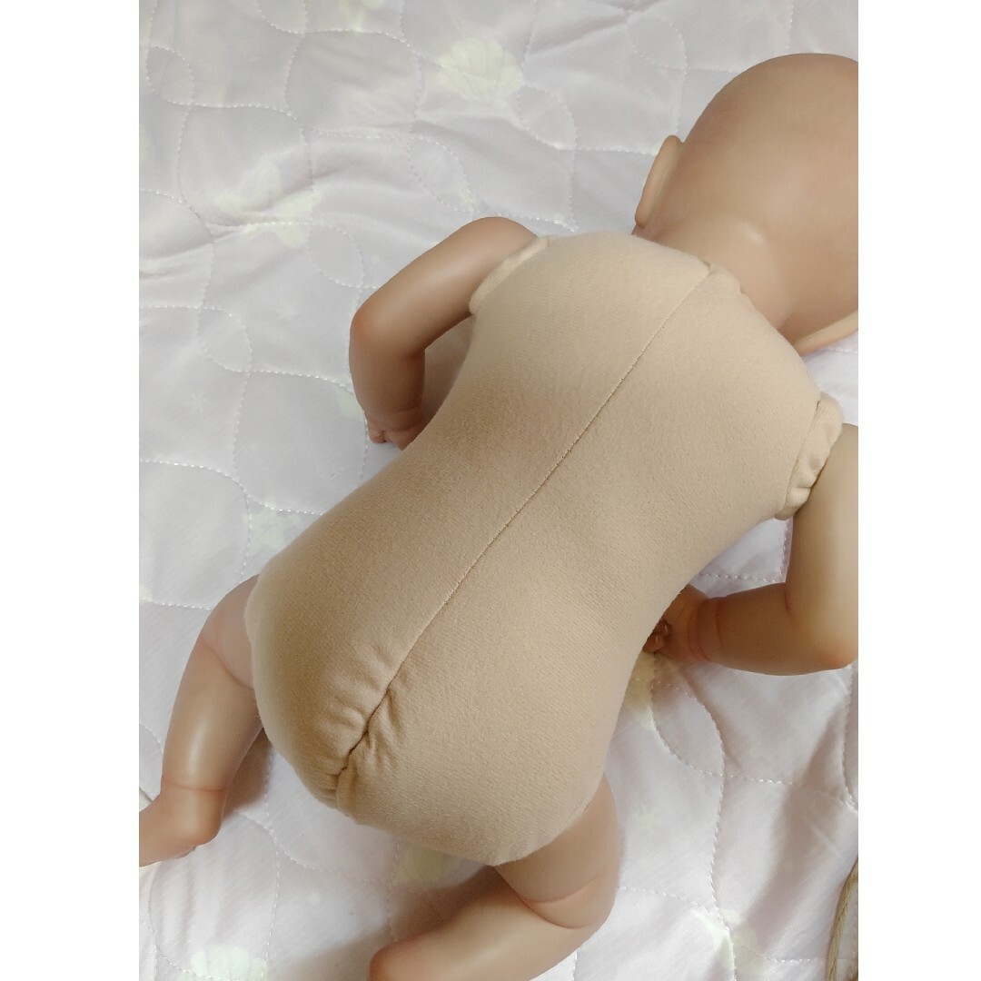 ヨーダ似」？毛布にくるまるのが大好きな男の子の“くりくりおめめ”に癒される人続出eltha エルザ