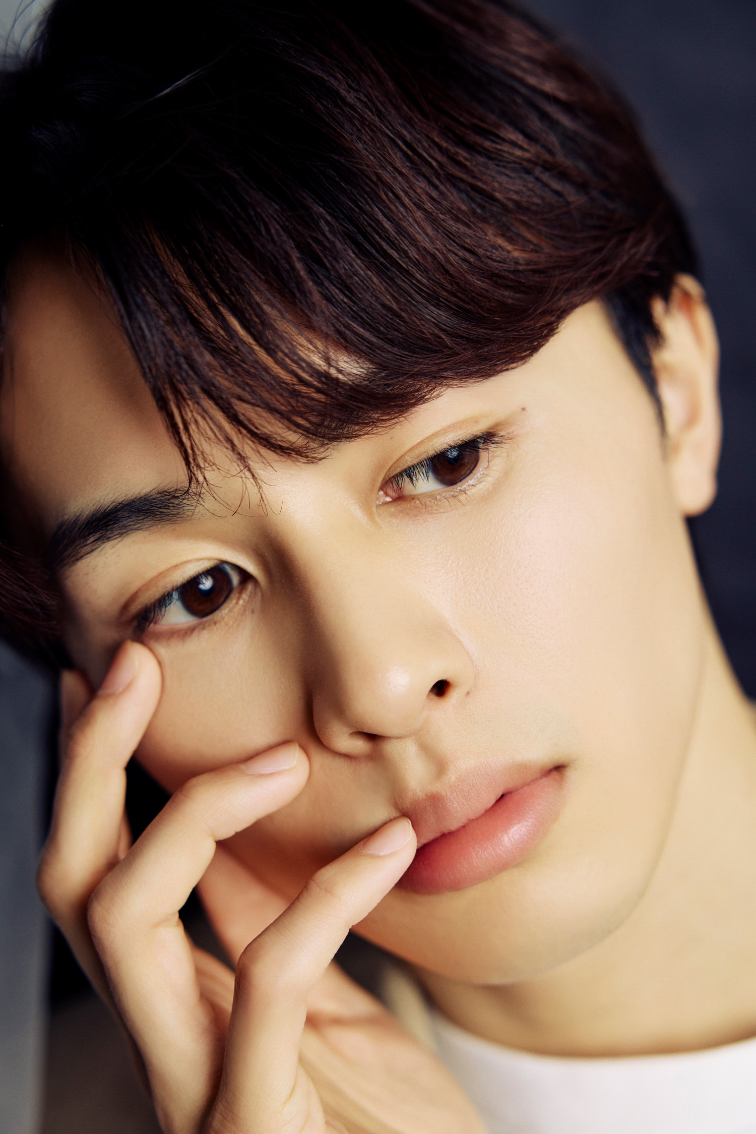 超特急・草川拓弥、ONE N' ONLY・NAOYAとの“幼少期兄弟ショット”「かわいすぎる」「尊い」の声 - モデルプレス