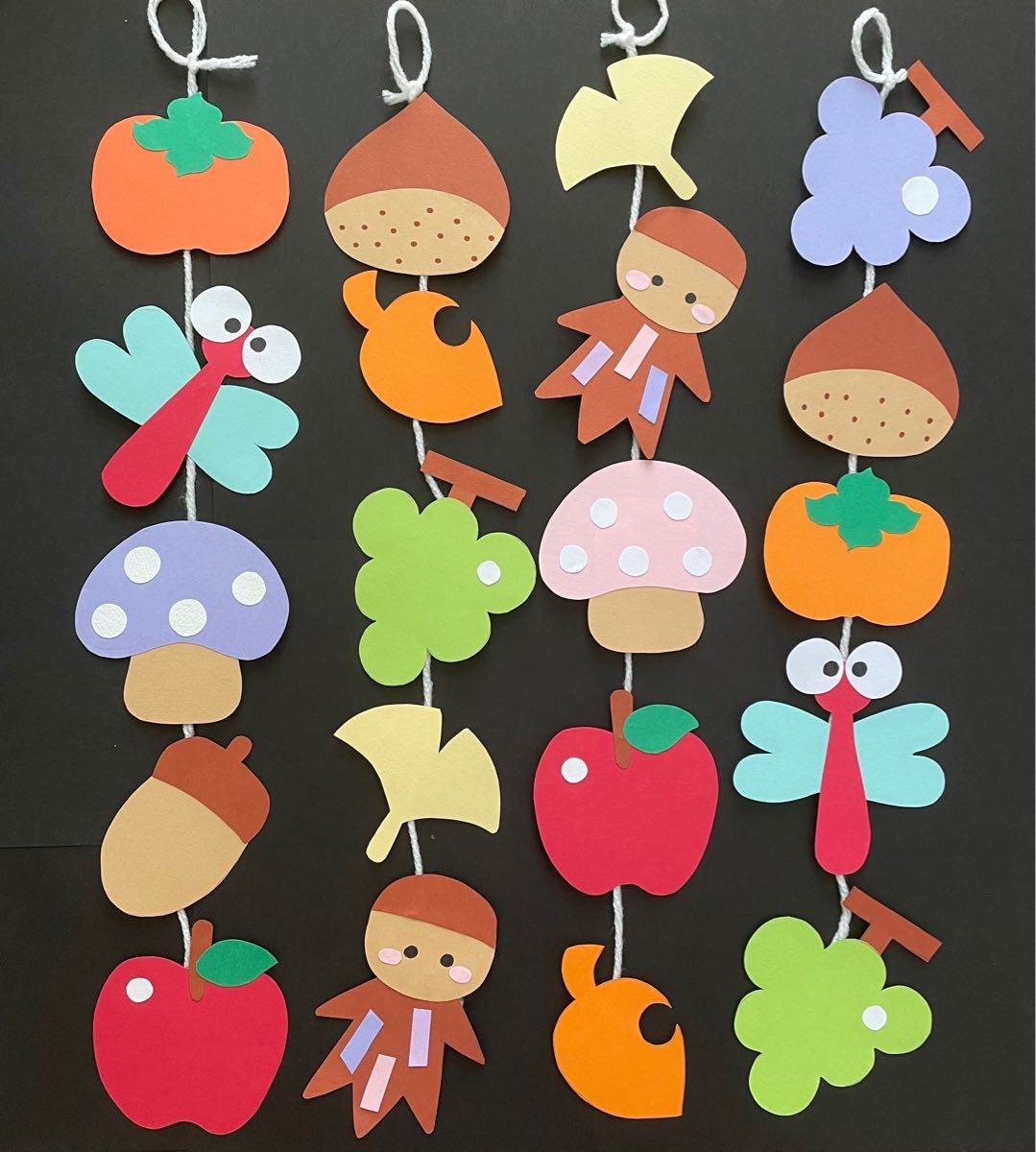 秋製作 みのむしの壁面アイディア大全集！ かわいく保育園を彩ろう！保育士を応援する情報サイト 保育と暮らしをすこやかに ほいくらし