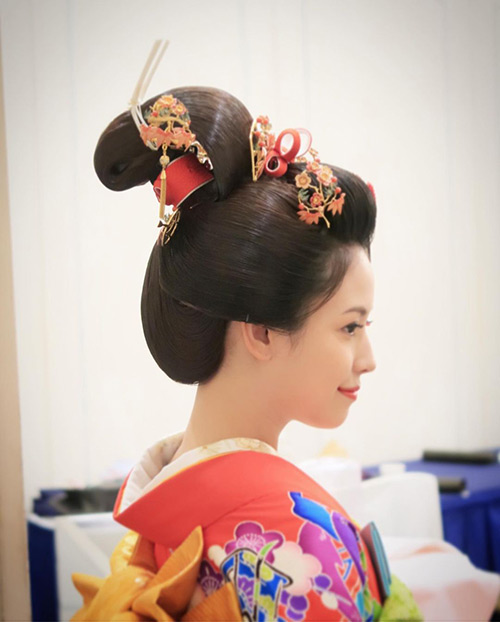 文金高島田 かんざし 婚礼花嫁 白無垢 髪飾り 伝統の日本髪「文金