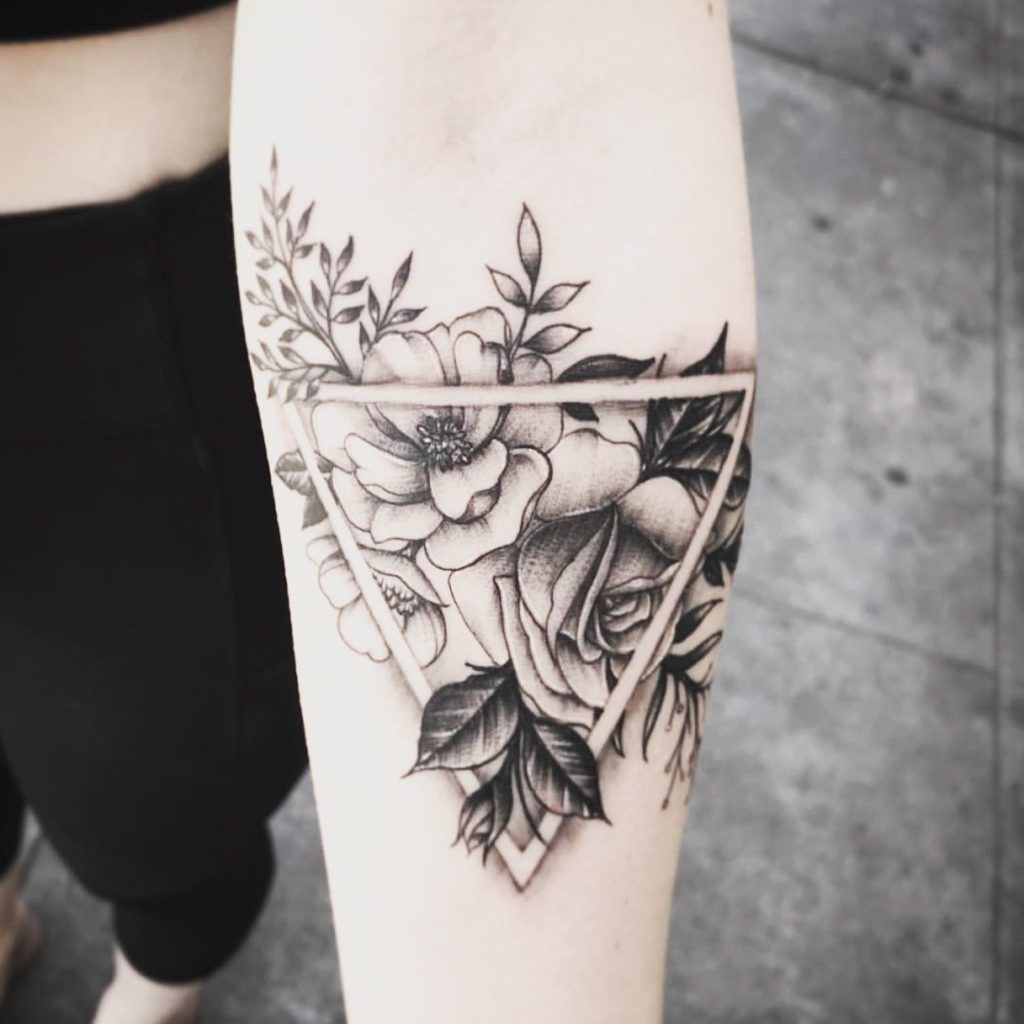 かわいい花のタトゥー19種花言葉・意味は？オススメのスタイル・彫師DOTT