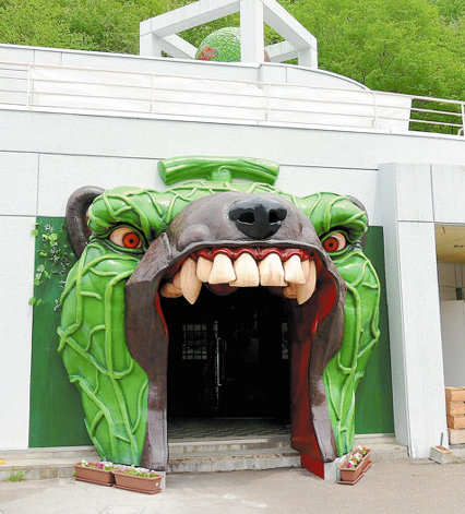 知ってる？ゆるくない「ゆるキャラ」と言えば夕張メロン熊 に会えるのか！？そらち・デ・ビュー - 札幌から日帰りで楽しめる、北海道