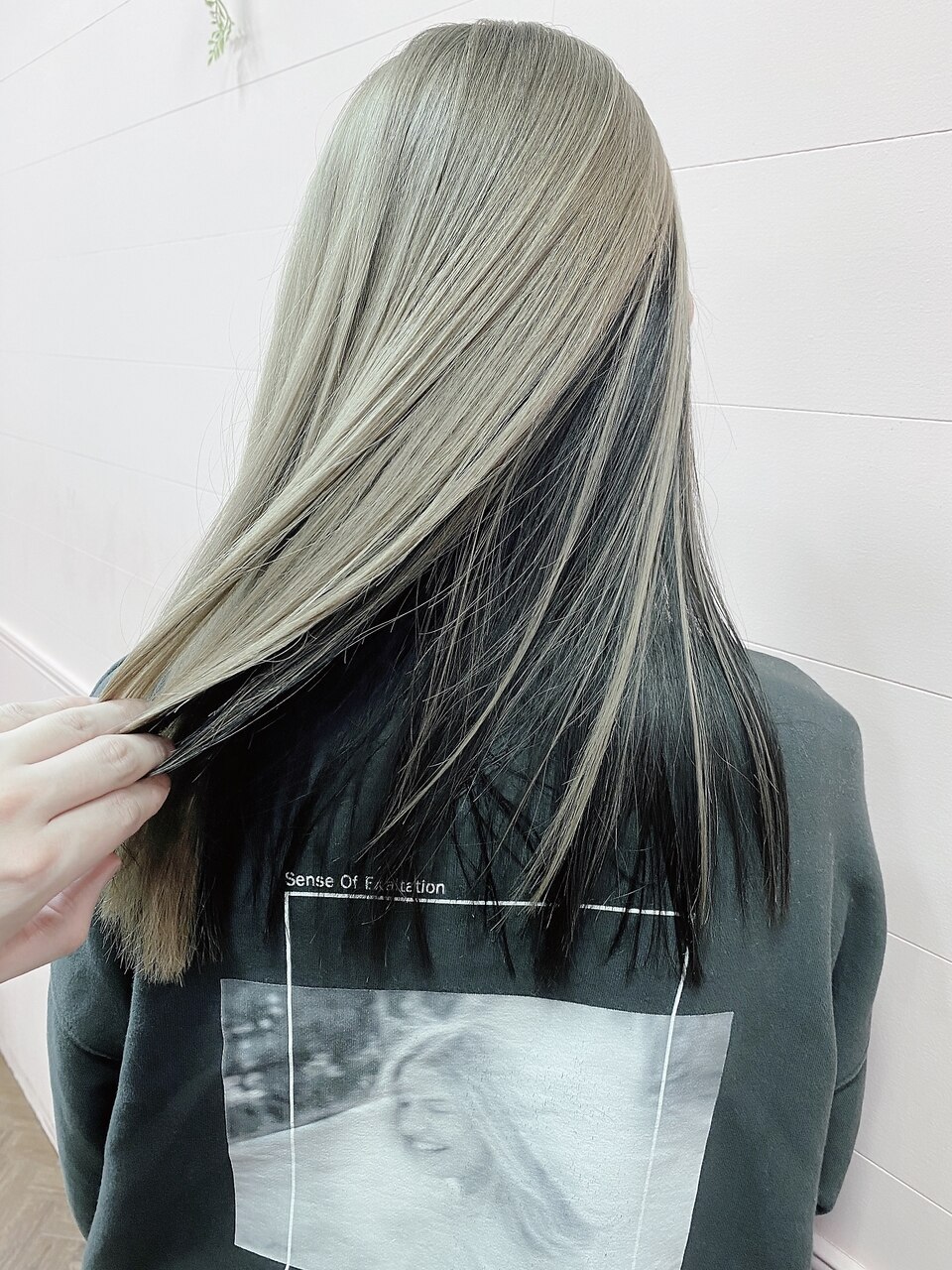 ボブのインナーカラーはどこに入れる？知っておきたいポイントと色別カタログ集ホットペッパービューティーマガジン