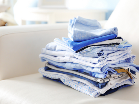 100均 クローゼット収納。段ボールボックスで、サイズアウト子供服をすっきり整理 - ベリーの暮らし