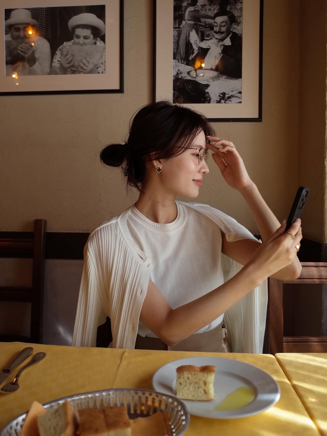 記事全文 日テレ郡司恭子アナ “家族ぐるみのお付き合い”岩本乃蒼アナとの仲良しショットに「姉妹感がスゴイ」 - スポニチ Sponichi Annex芸能