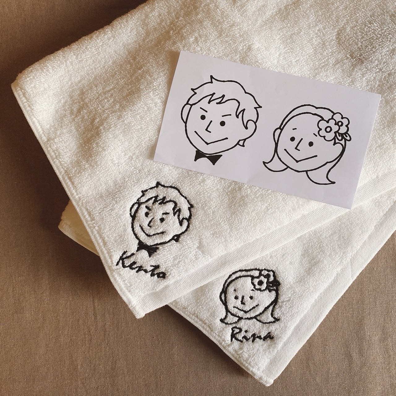 総刺繍 ウェルカムボード タペストリー 結婚式 ◇名入れ ウエディング アニバーサリー ハンドメイド 寿 結婚祝い おなまえ 刺繍 飾り付けインテリア 贈り物 caf-0041 -coco plus an factory - プレゼント＆ギフトのギフトモール