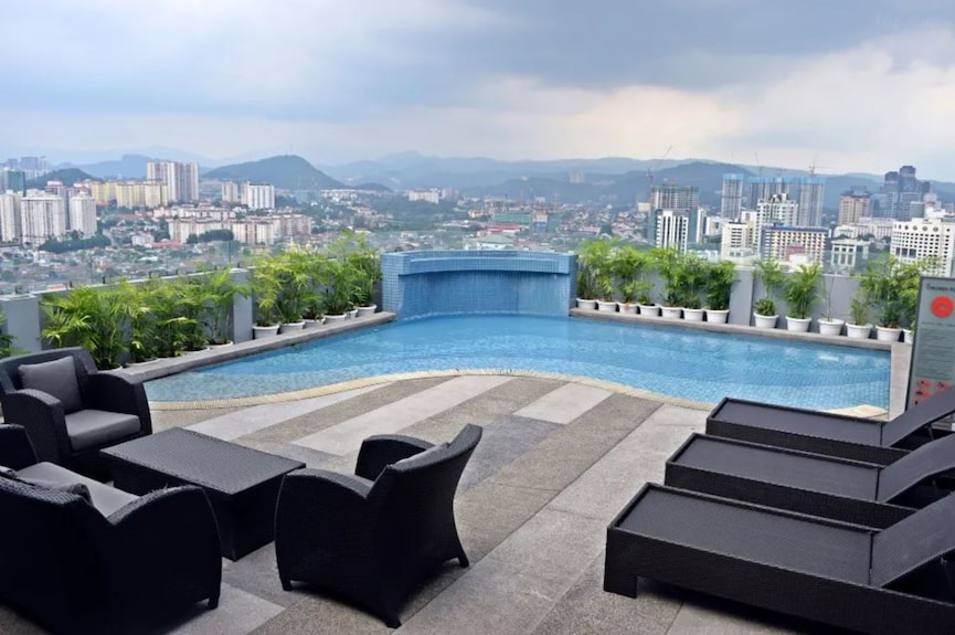 当日発送細う サブレ 詰め合わせ 個包装 神戸に住んでる小ぐま 5枚入り クマ プレーン 焼菓子 ケーニヒスクローネ お菓子 ギフト お土産ハロウィン クリスマス 手土産 ケーニヒス クローネ