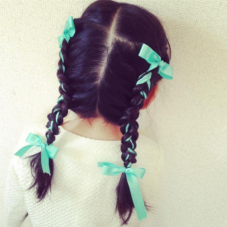 クリスマスシーズンにピッタリ！100均のリボンでできるヘアアレンジ&あんふぁん