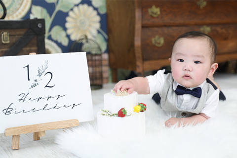 ハーフバースデーの衣装は何を着せる？おすすめの服や小物を紹介