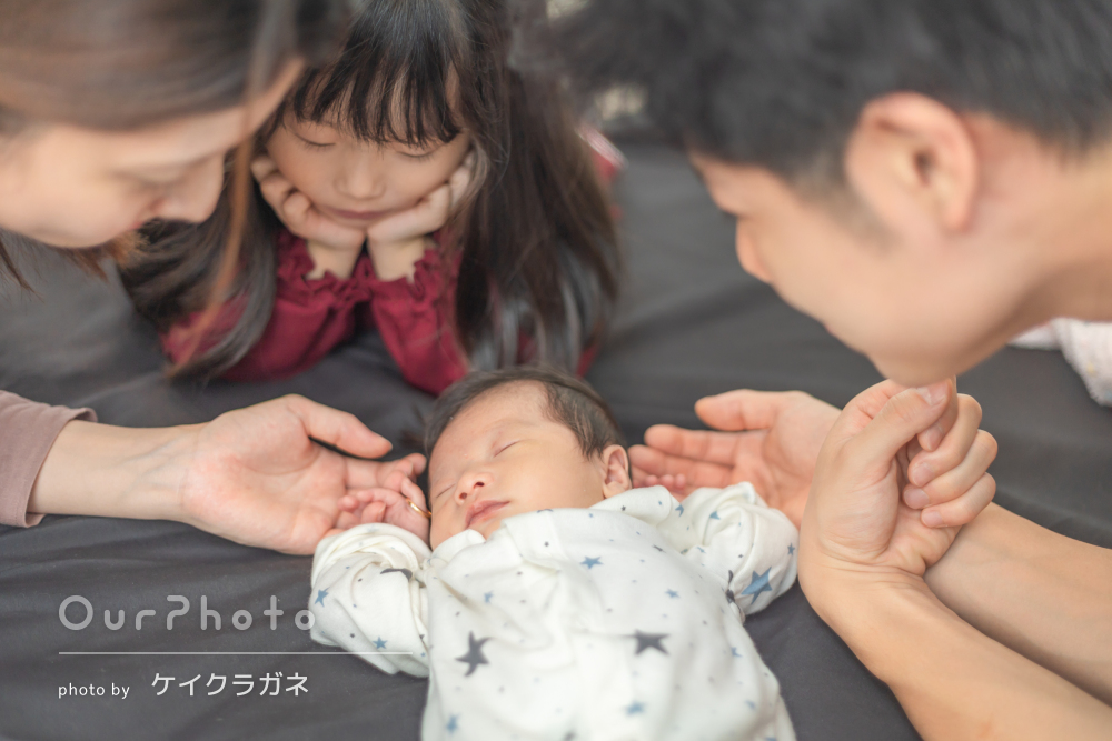 赤ちゃんは寝るときバンザイをする」 - エキサイトニュース