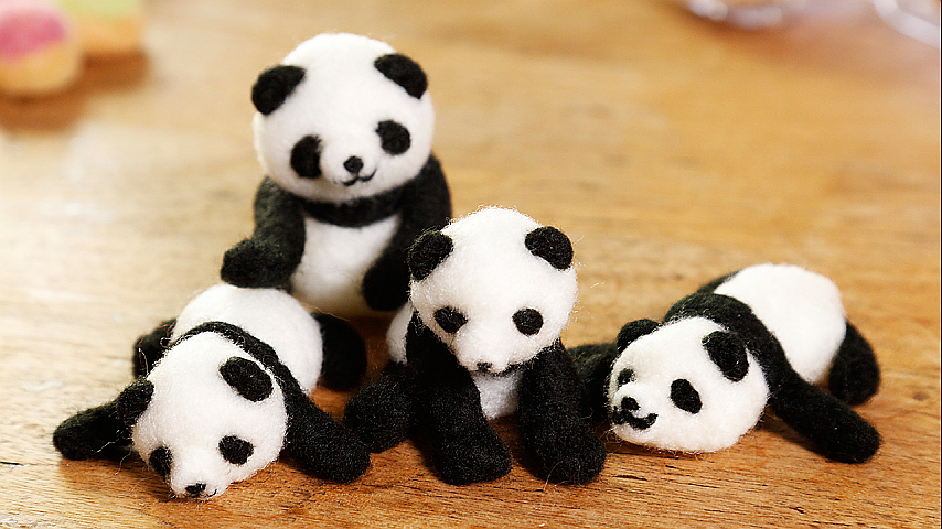 毛糸の「ぽんぽん」から簡単に作れる。ふわふわなぬいぐるみの作り方Sheage シェアージュ