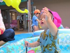 プール遊び3歳児神奈川県横浜市のよこはま夢保育園