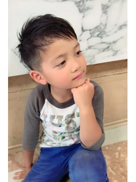 こどもの髪型 2ブロックスタイルチョキ友こども専門美容室チョッキンズキッズサロンCHOKKIN'S