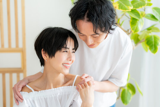 人肌が恋しい季節 ベッドの上でするHなスキンシップ3つ « 女子SPA