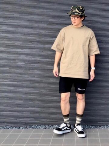 運動会シーズン到来！動きやすさもオシャレも両立する、ママとパパの運動会コーデ2021を一挙ご紹介→https:s.uniqlo.com 2XvQOux