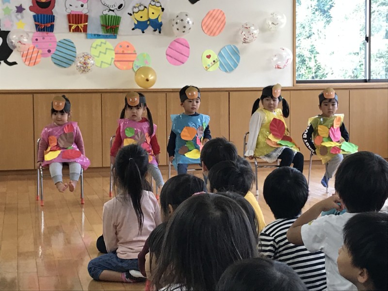 11月の誕生日会 未満児🐤社会福祉法⼈ 未来福祉会