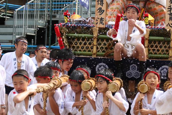 子供山笠流の紹介・山小屋マップ山笠ナビ