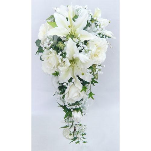 実例あり 可愛い「かすみ草」のウェディングブーケアイデア集！結婚ラジオ結婚スタイルマガジン