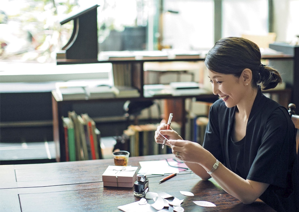 3月23日の放送後記今週のゲストはモデル松本孝美まつもとたかみ@t_mimi1414 さんでした！ ANAの沖縄キャンペーンガール からJCB、SONY、コカ・コーラ、、などなど大手企業のテレビコマーシャルやファッション誌『JJ』などでも大人気🙌CM女王時代の顔