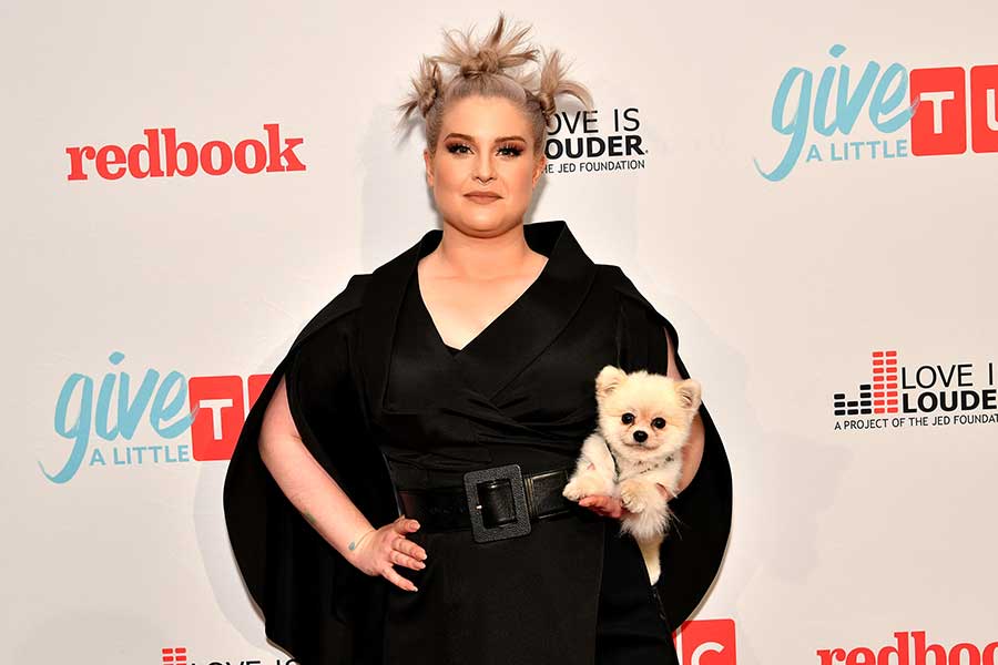 iPhoneの請求が37万円に！「アプリ使わないようにしたのに 」ケリー・オズボーン、ヘコむシネマトゥデイ