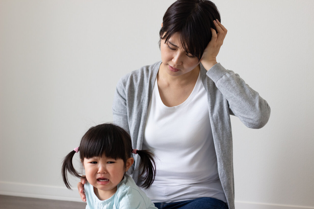 子どもが泣くとイライラしてつい叱ってしまう 育児の専門家が回答 - WEB げんき講談社