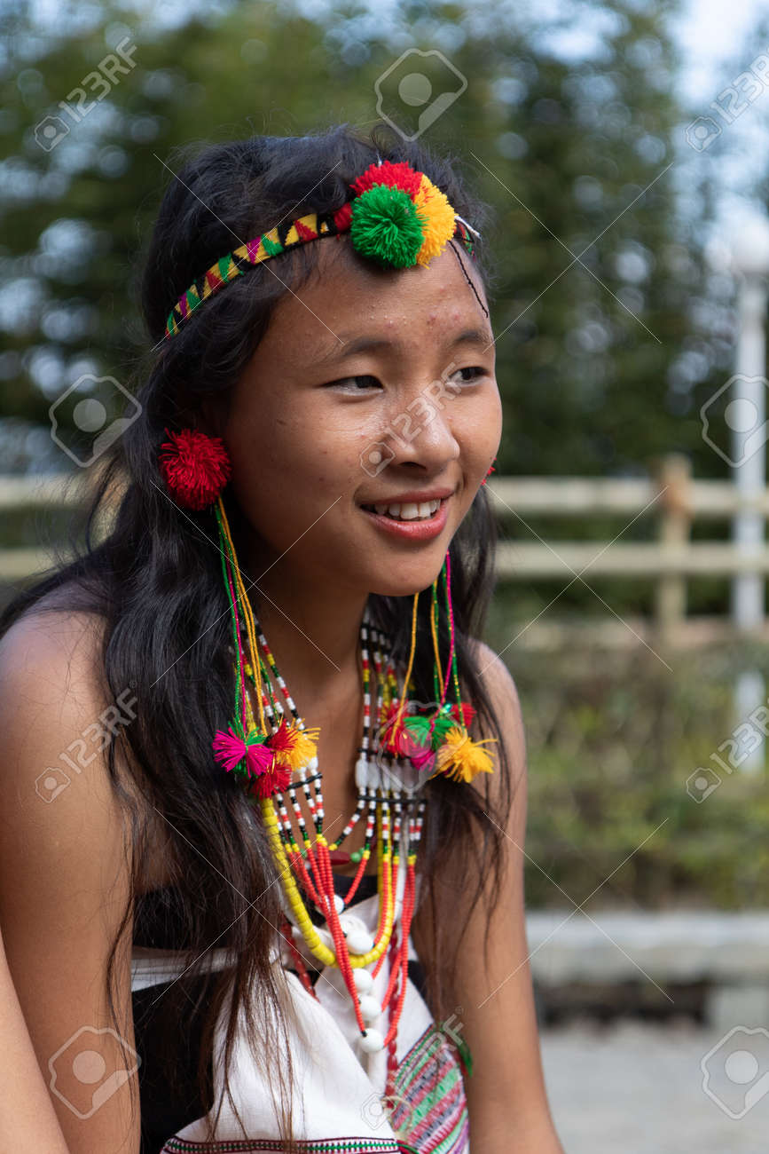 ナガ族の可愛い刺繍🧵🪡 ⁡ きっとまだまだ知られていない。 ミャンマーのことを知るきっかけに なってくれたら良いな⁡宜しければお店のフォローを お願いいたします🙏 ⁡民族刺繍民族好きナガ族刺繍ナガ族織物ナガ族の手仕事手刺繍ミャンマー少数民族