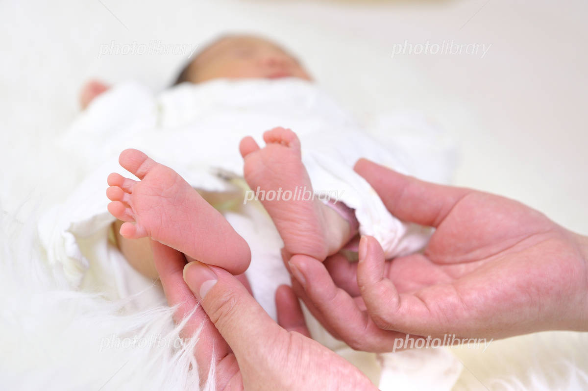 赤ちゃんの足ってどんな足