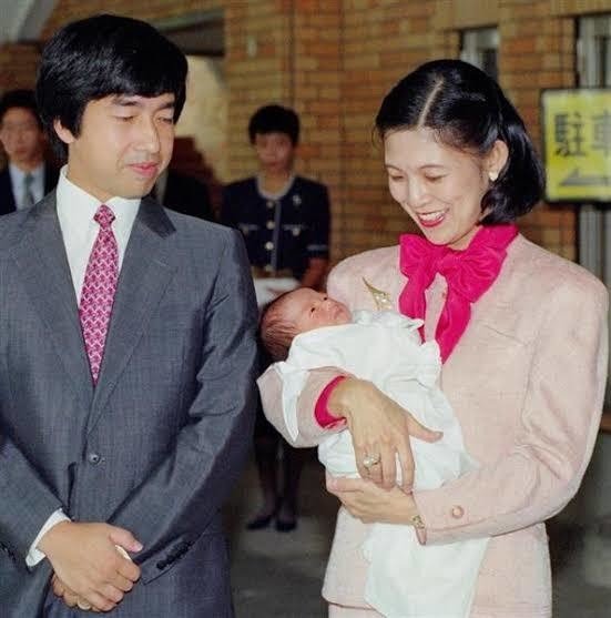 絢子さま、守谷さん会見全文 日常の喜び、感じたい - 日本経済新聞