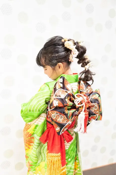 七五三hair💐 七五三 七五三前撮り七五三動画 七五三3歳 七五三7歳 七五三女の子キッズアレンジ おだんごヘア ツインアレンジ 編み下ろし アップスタイル七五三ヘア 着付け 着物ヘアアレンジ ヘアセット美容師 ママ美容師 美容室 ふじみ野 富士見市