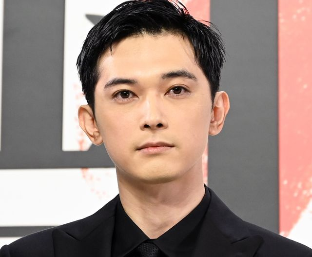 吉沢亮、父親役・今井彰人の実年齢に驚き！「全然年上だと思ってました」自身の母への思いを「育ててくれてありがとう」と感謝も！ 映画『ぼくが生きてる、ふたつの世界』 公開記念舞台挨拶 - Astage-アステージ