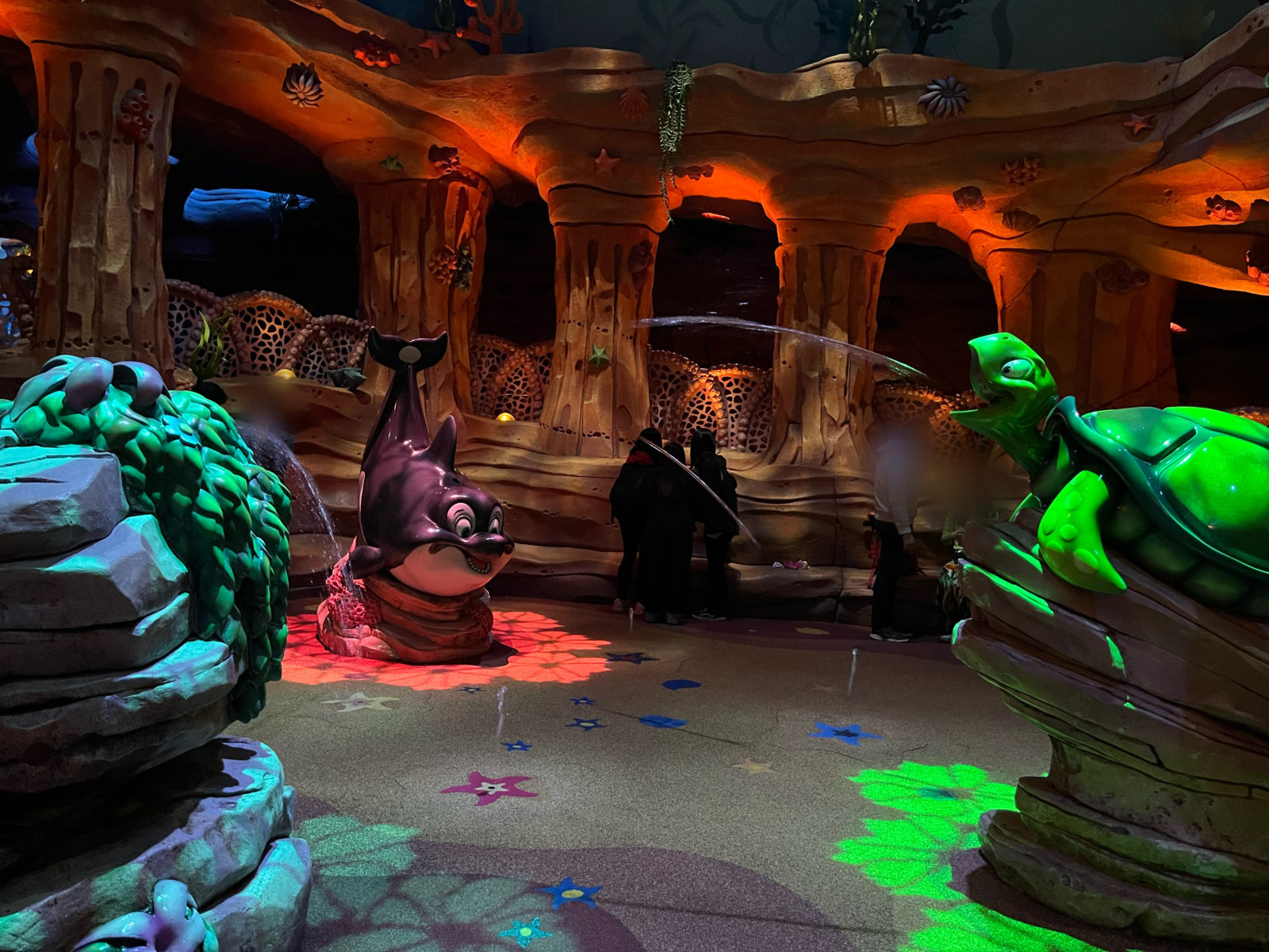 2025夏 びしょ濡れトゥーンタウンはどれくらい濡れる？ディズニーの水遊びスポットがパワーアップ