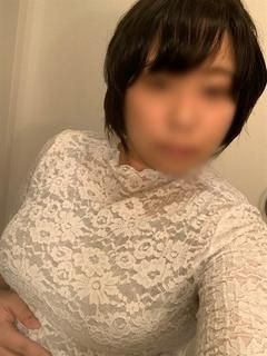 この動画の画像を見る指名NO.1の人妻風俗嬢緒川みずきさんが４P拘束プレイ！玩具責めで大絶叫イキまくり、濃いザーメンを連続の口内射精！ - 