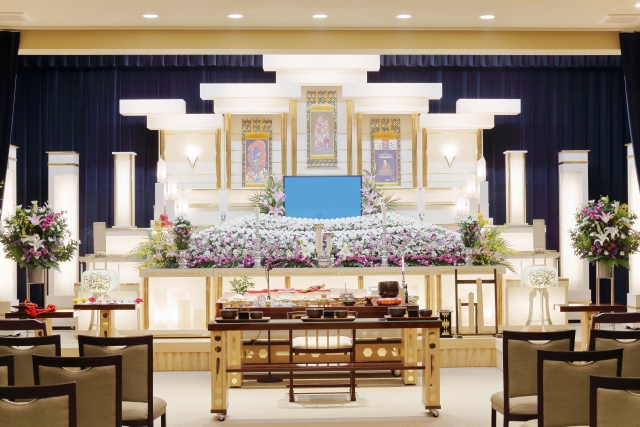 あなたもお願いされるかもしれない。お葬式の受付係について紹介します！やさしいお葬式