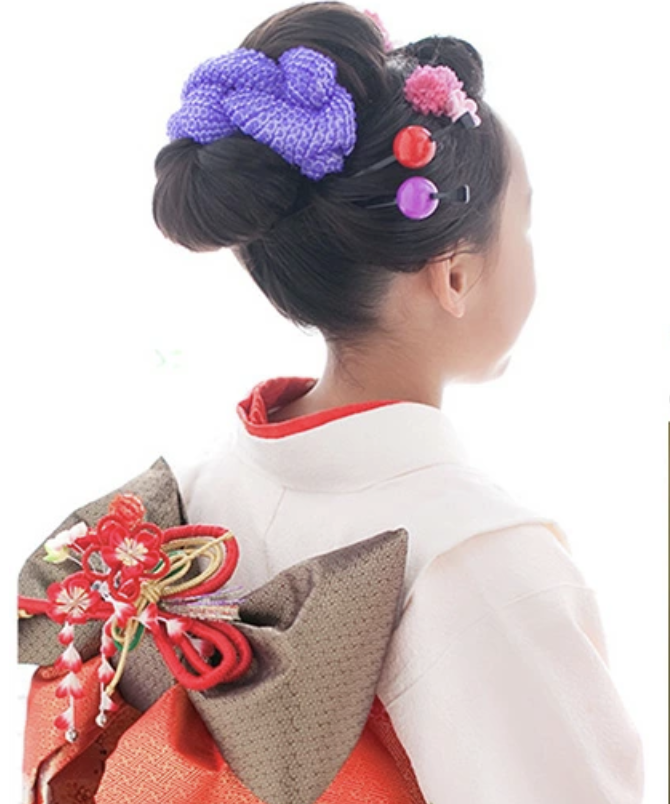 七五三の髪型「桃割れ」とは？特徴やアレンジ、似合う着物まで解説スタジオもなみコラム記事