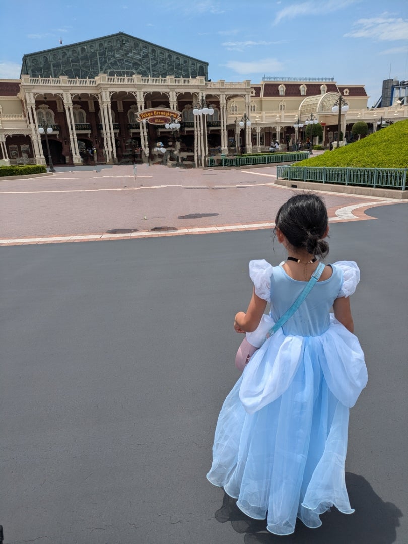 春ディズニーの子どもの服装は？おすすめコーデを紹介3月・4月・5月ディズっ子