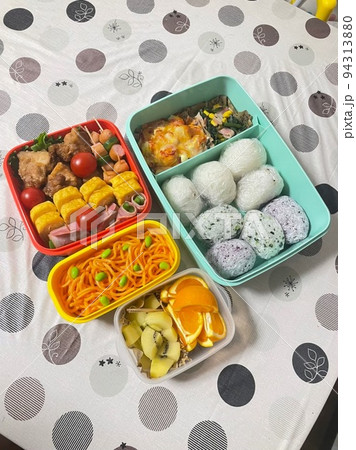 保育園の親子遠足に弁当を持参したら“まさかの勘違い”に爆笑の500万超表示 「そんなトラップが」 1 3育児 ねとらぼ