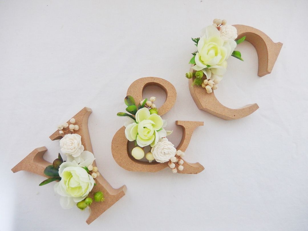 結婚式DIY ロスフラワーで作るナチュラル可愛いイニシャルオブジェの作り方ウェルカムスペースで大活躍！ちょっぴりエシカルな結婚式準備
